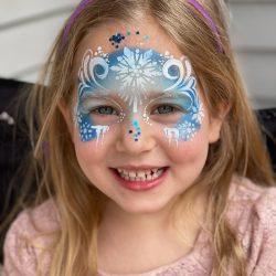 Hire-Miami-Face-painting-and-balloon-twisting.jpg